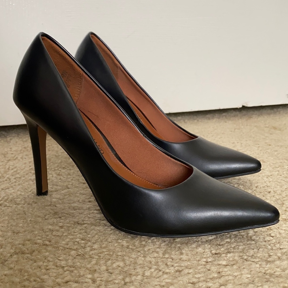 Christian Siriano Black Pointed-toe Stiletto